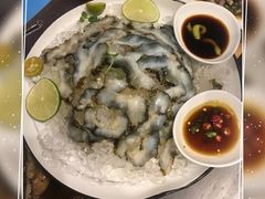 -臻鲜燕海鲜融合餐厅(金陵style店)