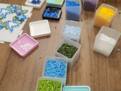 -花栗创意手工馆·小戏拼豆店