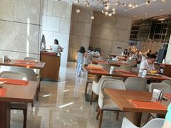 -厦门海沧正元希尔顿逸林酒店開全日餐厅