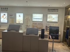 -杭州西湖湖滨银泰亚朵酒店