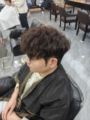 -藤野造型烫染·漂发