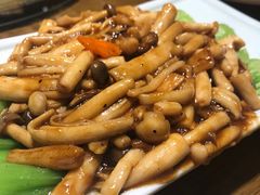 黑椒口蘑炒时蔬-船歌·鱼水饺青岛菜(闽江二路店)
