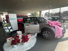 -上海宝诚中环BMW·MINI4S店