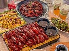 -肥肥虾庄·金牌油焖大虾(沙湖店)