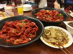 -川流不息·地道川菜·小龙虾(新松江路店)