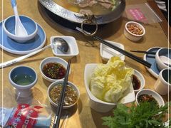 -左庭右院鲜牛肉火锅(金山万达店)