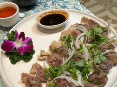 肚肠包肉双拼-巴扎美食·新疆菜·西域歌舞表演餐厅(新疆大厦店)