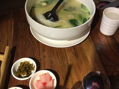 -茶花妹子云南餐厅(传媒大学店)