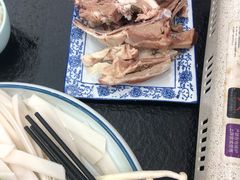 特色开锅羊肉-撒拉人家.酸菜牦牛肉火锅