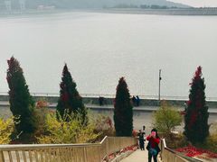 -蟒山国家森林公园天池停车场