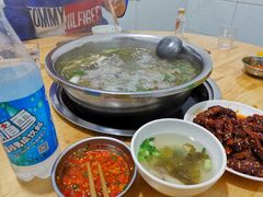牛肉汤锅-黑竹沟新场牛肉火锅