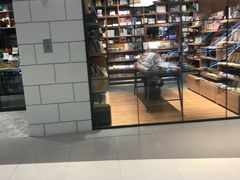 -百新书局(尚悦湾店)