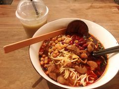 -麻婆婆白家肥肠粉(海岸城店)