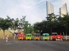 -南京眼步行桥