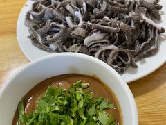 -马姐爆肚儿门丁肉饼