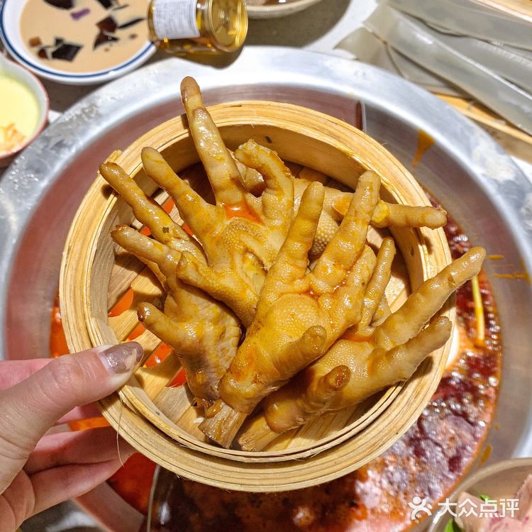 很多明星光顾过的重庆卤校长，你吃过没？