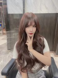 -MODEL'S HAIR