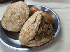 烧饼夹坛子肉-昌顺马记小吃店(昌盛园店)