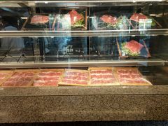 面包甜点陈列柜-老墙根涮肉·铜锅·烧烤(欢乐谷·王四营店)