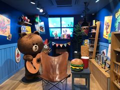 -LINE FRIENDS Garosu-gil Flagship Store