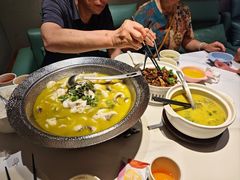 -楚山晓·湖北菜(武汉光谷K11店)