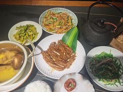 -魁盛居百年鲁菜馆(县西巷店)