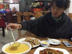 -溢心园香河肉饼总店