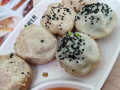 -小杨生煎(金山百联购物中心3楼店)