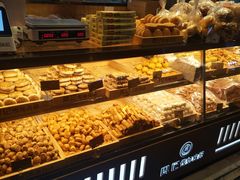 面包甜点陈列柜-周记传统糕点PASTRY(蜀汉路店)