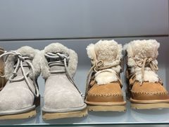 -UGG(燕莎奥特莱斯购物中心店)