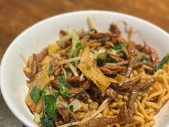 生爆牛肉面-寻裕记·现炒浇头面(人民广场店)