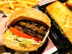 火烤双层牛肉特堡-The Habit Burger Grill 哈比特汉堡(复兴soho店)