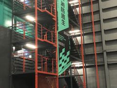 -极限PLAY运动娱乐新世界·团建派对表演休闲馆·室内高空游乐园
