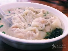 -周素珍湖州大馄饨(直戒坛寺巷店)