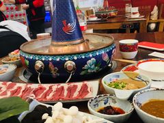 -毛辣果·贵州红酸汤牛肉火锅(西单店)
