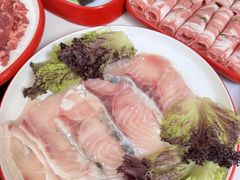 -毛辣果·贵州红酸汤牛肉火锅(西单店)