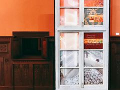 -Nathalie Djurberg与Hans Berg“牛皮纸包裹的月亮”-Prada荣宅当季展览