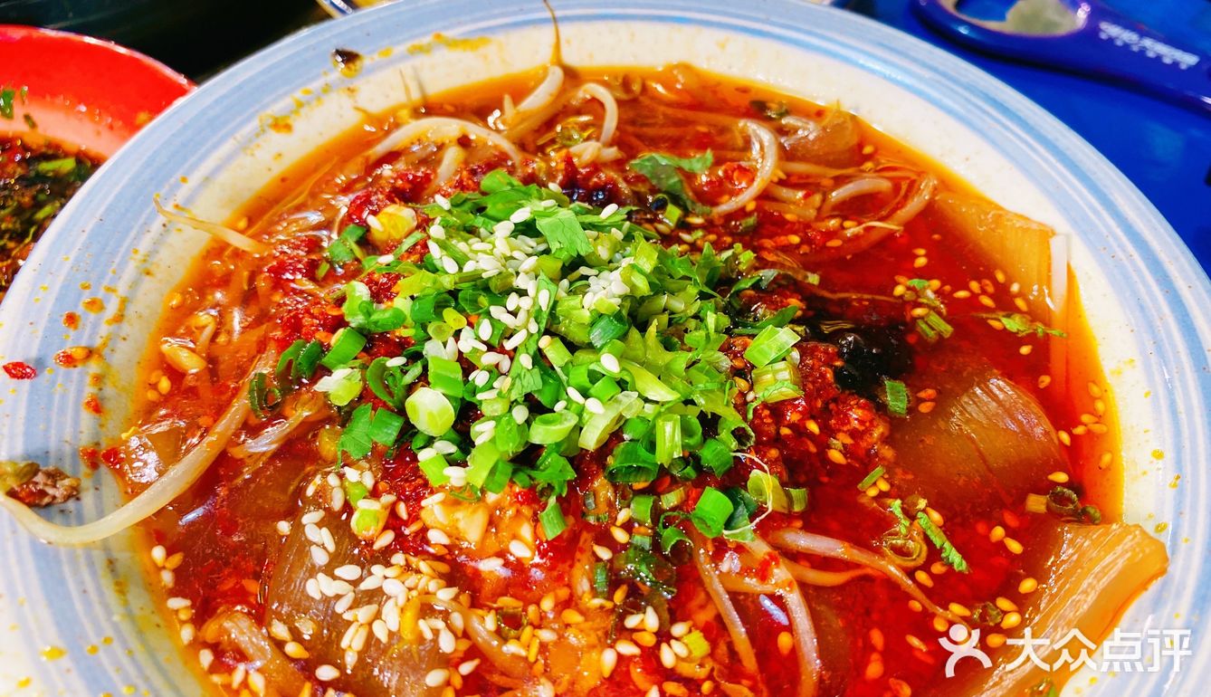 郑州探店｜不愧是郑州串串届的扛把子[调皮]