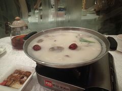 锅仔财鱼胶-亢龙太子酒轩(东湖店)