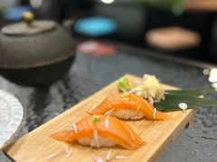 挪威三文鱼手握-弓二·烧鸟居酒屋(财富购物中心店)