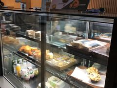 面包甜点陈列柜-星巴克(北京新辰里亚运村店)