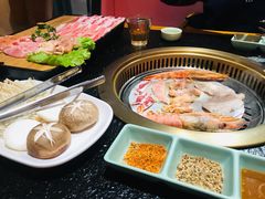 -烤路里·韩国品质自助烤肉(石路天虹4号店)