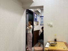 -覃肥叔桂林米粉(粮道街店)