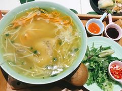 -越弥越南传统美食馆