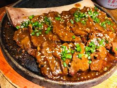 伴山嫩烤牛肋骨-蜜桃餐厅·伴山(湖滨商业街店)