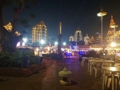 -东南亚风情赶摆街夜市