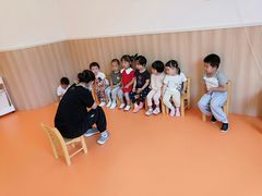 -小门牙好性格托育(北外滩中心)