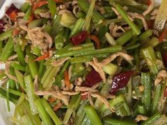 -悦府东北私房菜·饺子王·铁锅炖(长白山万达店)