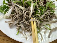 -溢心园香河肉饼总店