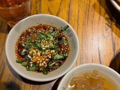 -老牌坊云南鱼豆花火锅(爱建店)